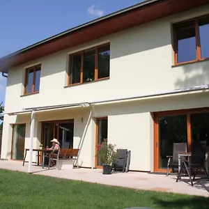  Apartament Lovely Apartment, Garden, Parking, Wifi, Netflix Czechy